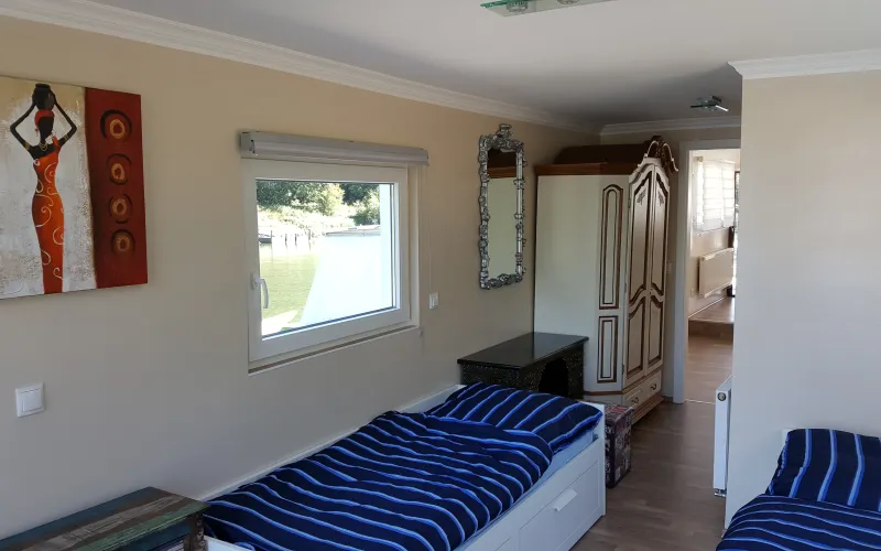 Apartment Bonn BN868 Hausboot Lorenzo auf dem Rhein 90qm bei Bonn img1