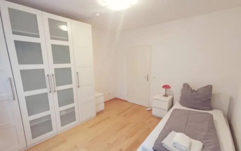 Apartment Düsseldorf D1070 Düsseldorf 80qm 1.OG Aufzug img3 Apartment Düsseldorf D1070 Düsseldorf 80qm 1.OG Aufzug img3