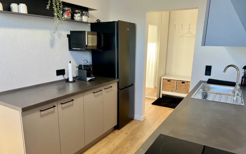 Apartment Düsseldorf D1150 Neuss 100qm 1.OG Balkon Parkplatz  img6