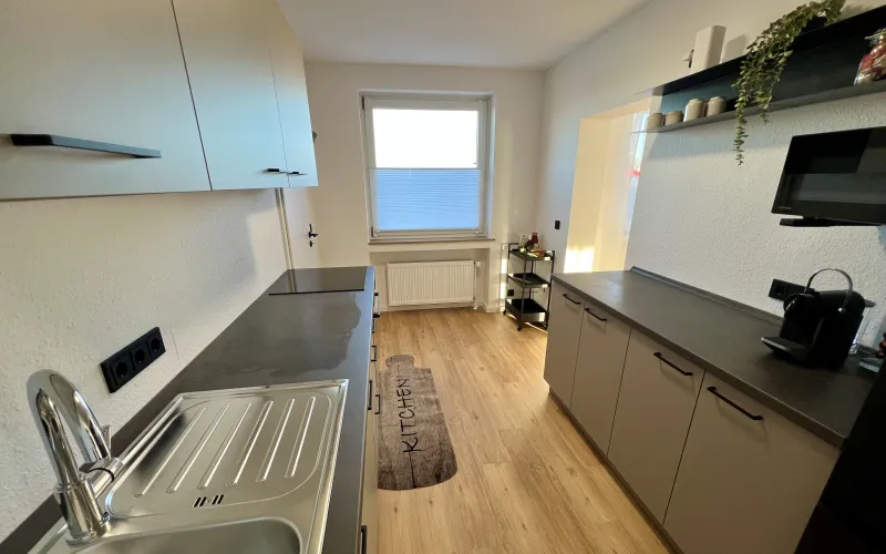 Apartment Düsseldorf D1150 Neuss 100qm 1.OG Balkon Parkplatz  img8