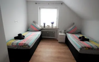 Wohnen auf Zeit BG1043 Bergisch-Gladbach, 65qm, 2.OG, Parkplatz