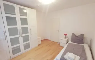 Wohnen auf Zeit D1070 Düsseldorf 80qm 1.OG Aufzug