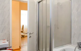 Wohnen auf Zeit K1095 Köln Mülheim 72qm EG 3 Schlafzimmer, Balkon