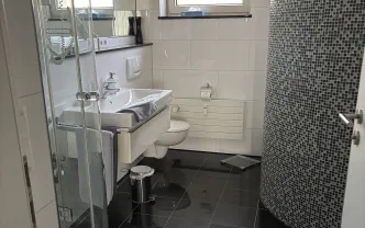 Wohnen auf Zeit K1324 Köln-Rodenkirchen 60qm Hochparterre, Sauna