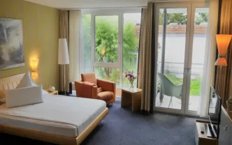 Wohnen auf Zeit K1298 Köln-Rodenkirchen 50qm 1.OG Balkon Sauna 